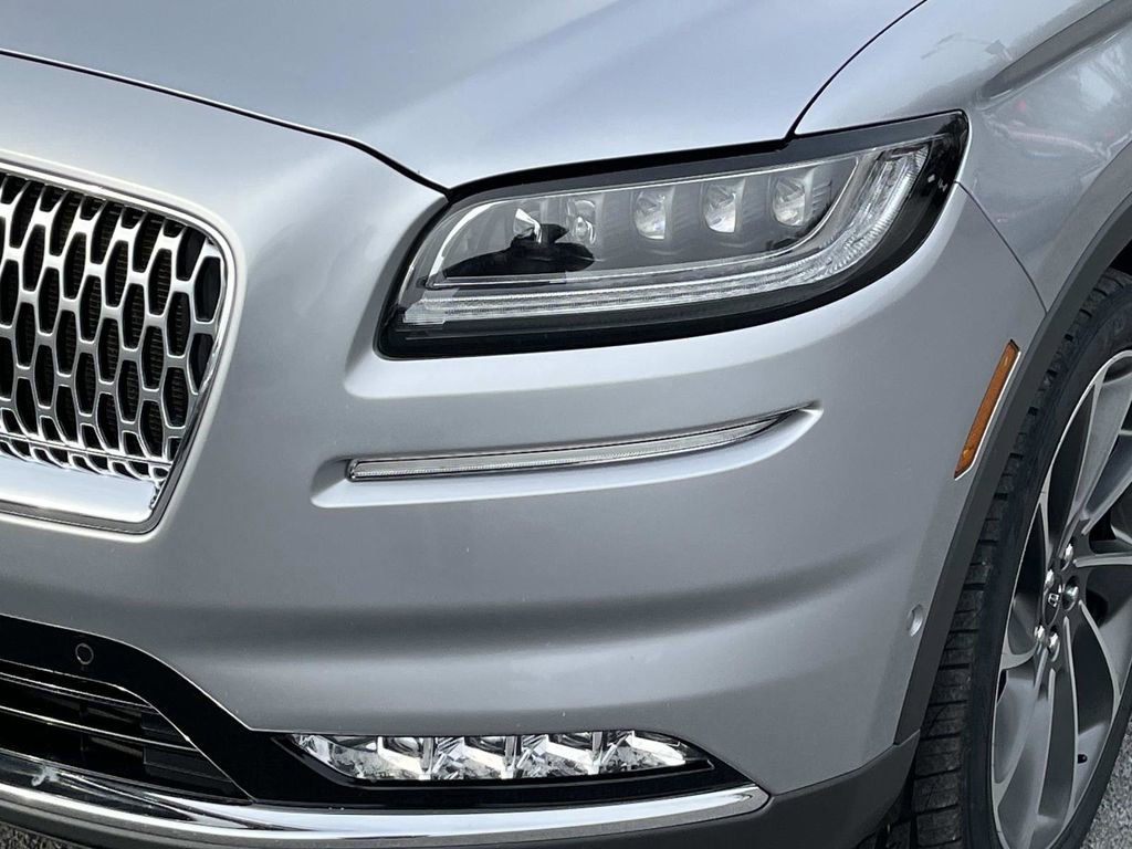 Used 2021 Lincoln Nautilus Reserve w/ Equipment Group 202A image 10