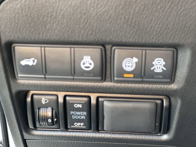 Used 2019 Nissan Armada Platinum w/ Interior Lighting Package image 25