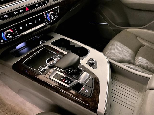 Used 2019 Audi Q7 2.0T Premium Plus w/ Premium Plus Package AWD/4WD image 17