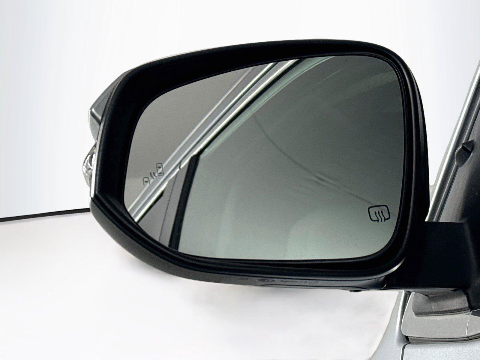 Used 2015 Toyota Highlander Limited FWD image 5