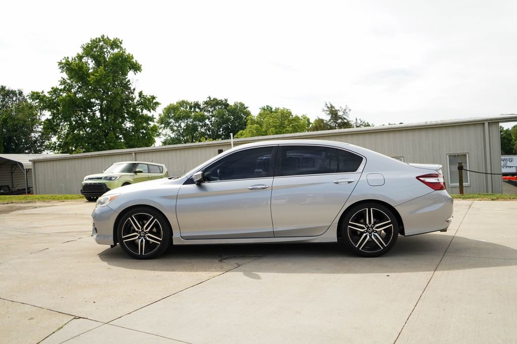 Used 2017 Honda Accord Sport Special Edition image 24