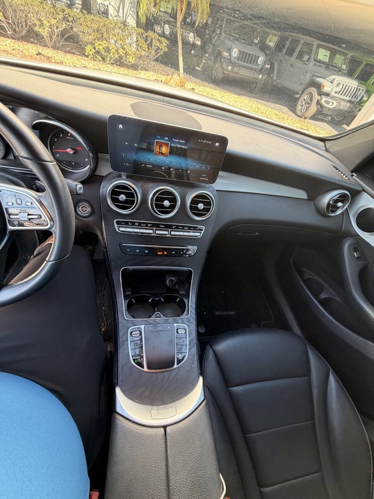 Used 2020 Mercedes-Benz GLC 300 image 7