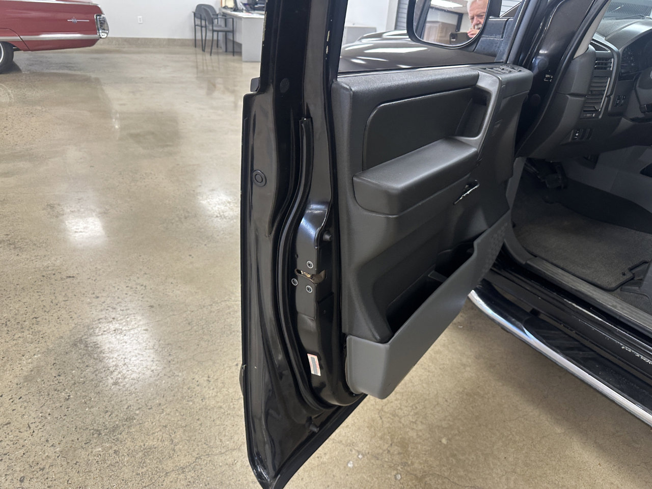 Used 2007 Nissan Titan SE image 33