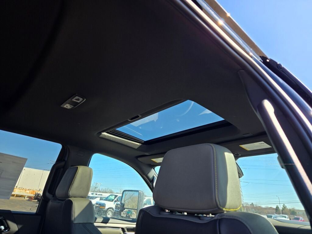 New 2026 Chevrolet Silverado 2500 ZR2 image 9