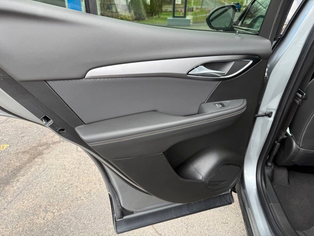 Used 2025 Buick Envision Sport Touring image 20
