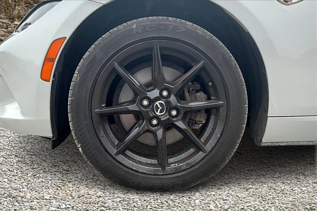 Used 2016 MAZDA MX-5 Miata Sport image 8