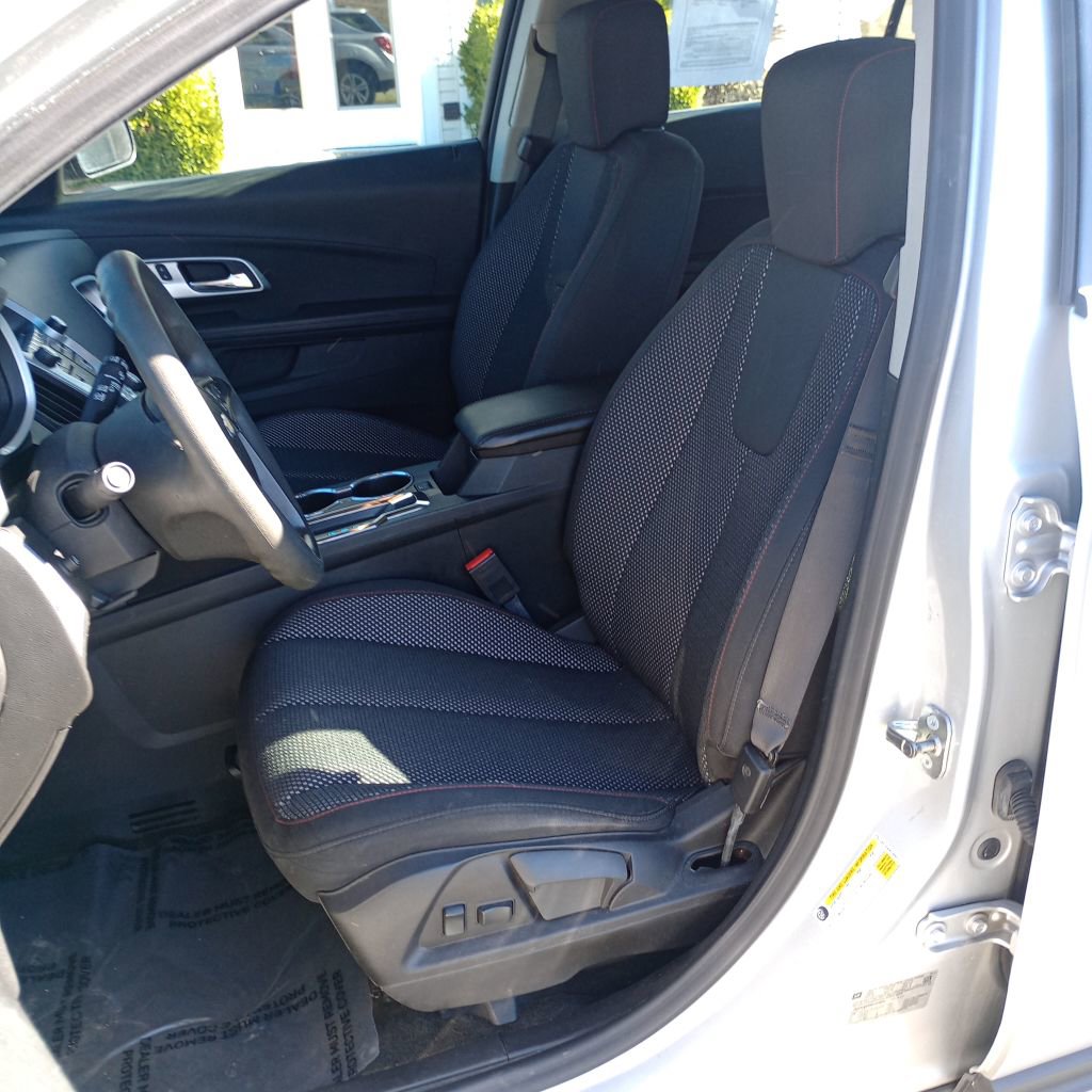 Used 2017 Chevrolet Equinox LS image 14