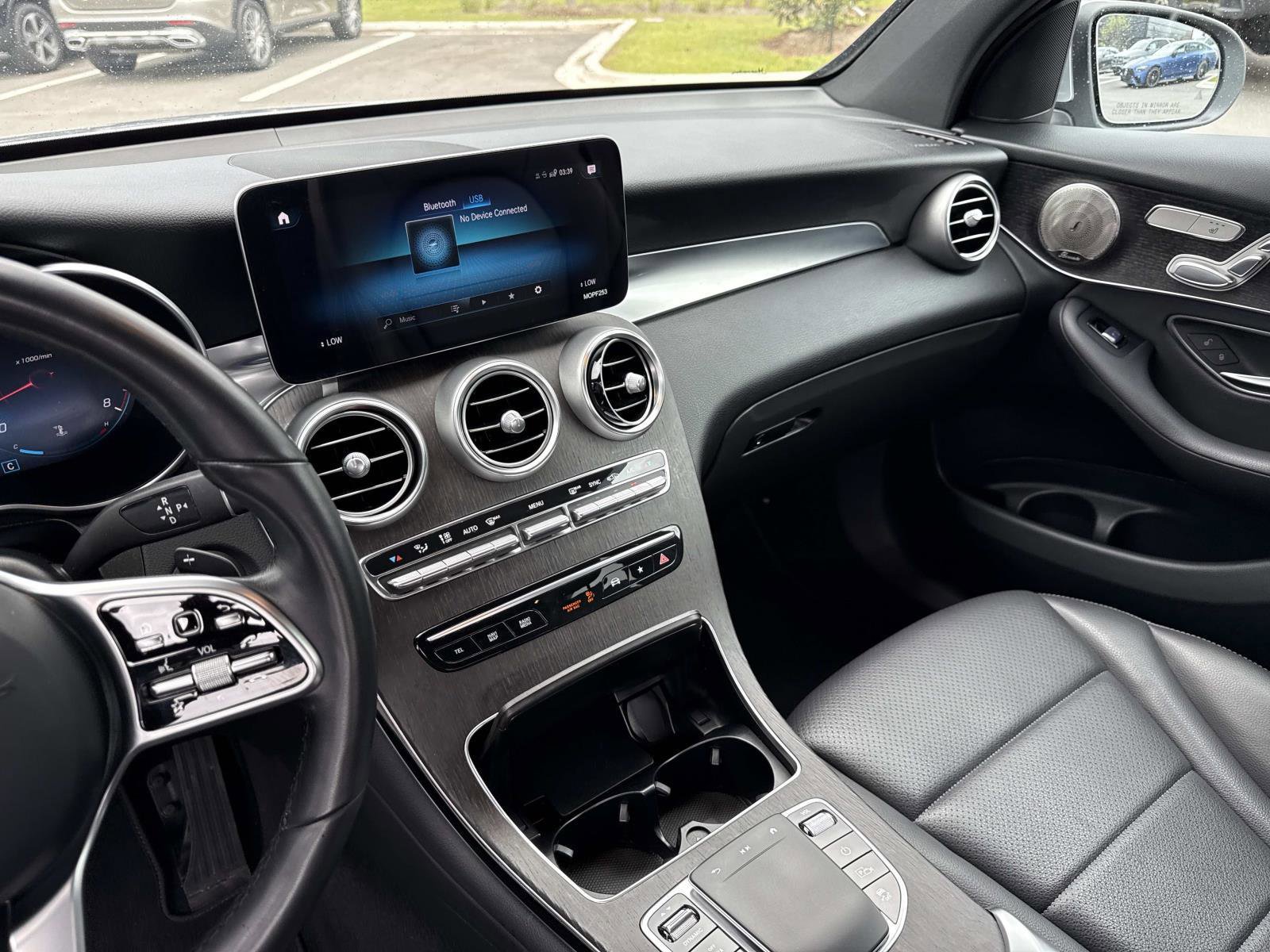 Used 2022 Mercedes-Benz GLC 300 4MATIC image 26