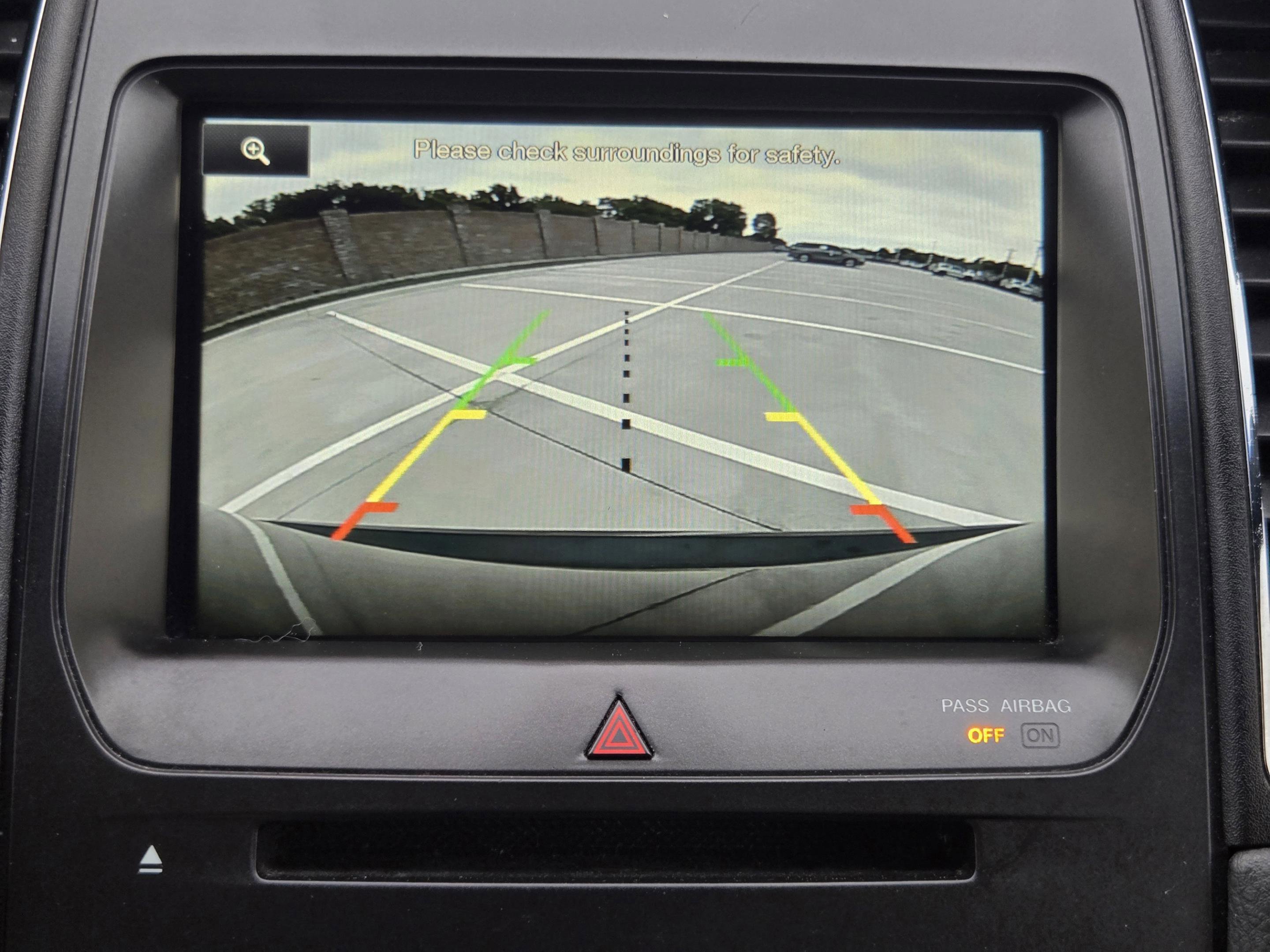 Used 2014 Ford Taurus SEL w/ Equipment Group 201A FWD image 14