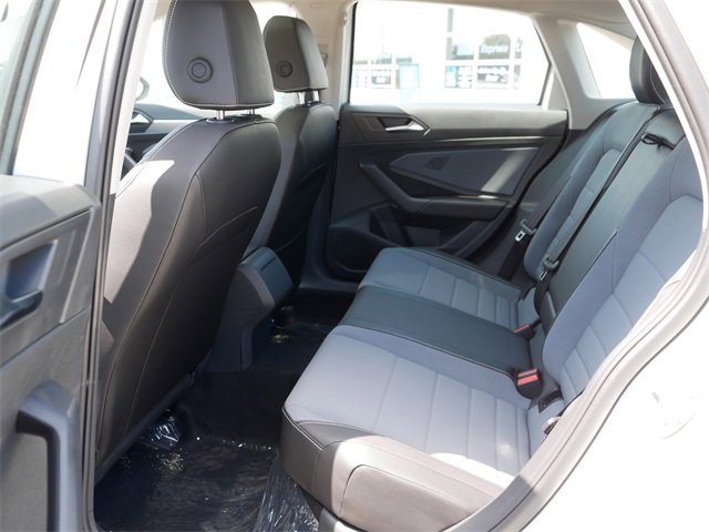 New 2025 Volkswagen Jetta SE image 8