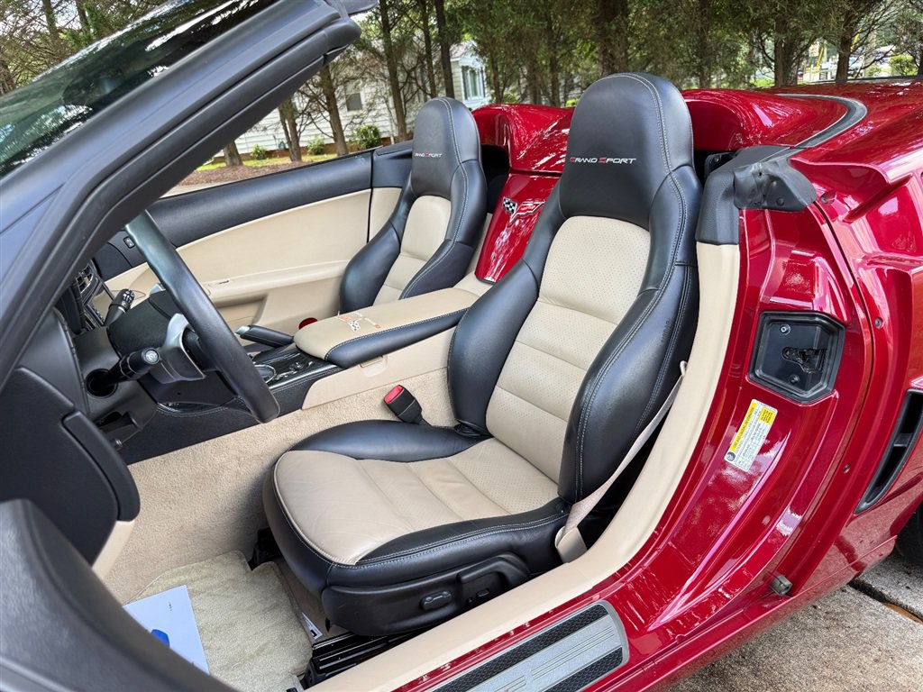 Used 2010 Chevrolet Corvette Grand Sport w/ Preferred Equipment Group RWD image 59