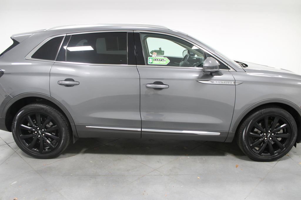 Used 2022 Lincoln Nautilus Reserve w/ Monochromatic Package image 10
