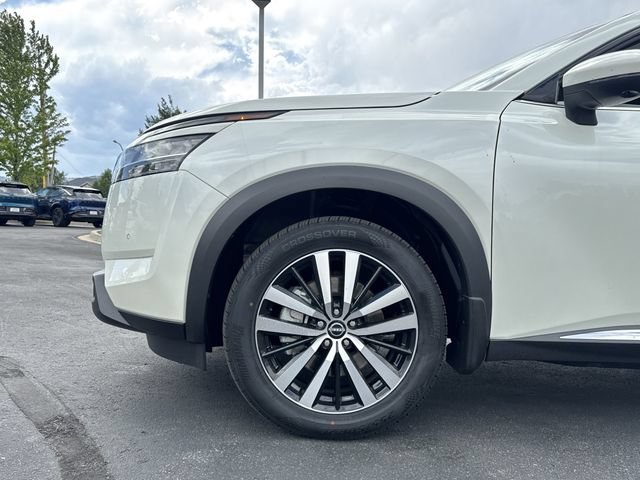 Used 2024 Nissan Pathfinder Platinum AWD/4WD image 33