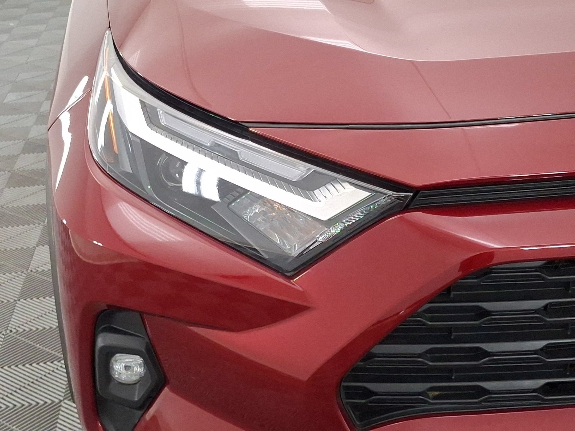 Certified 2023 Toyota RAV4 XLE Premium AWD/4WD image 28