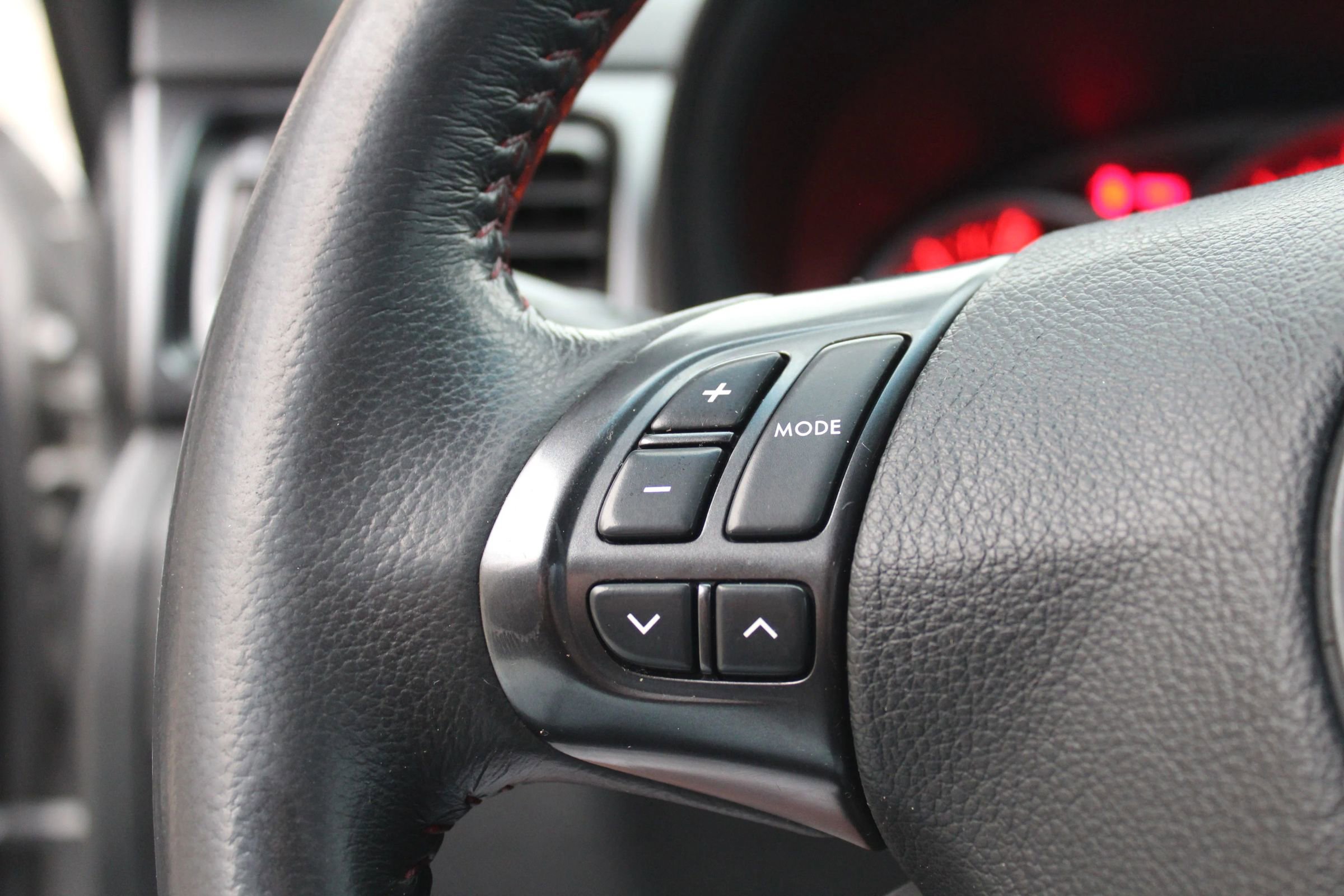 Used 2011 Subaru Impreza WRX STI image 29