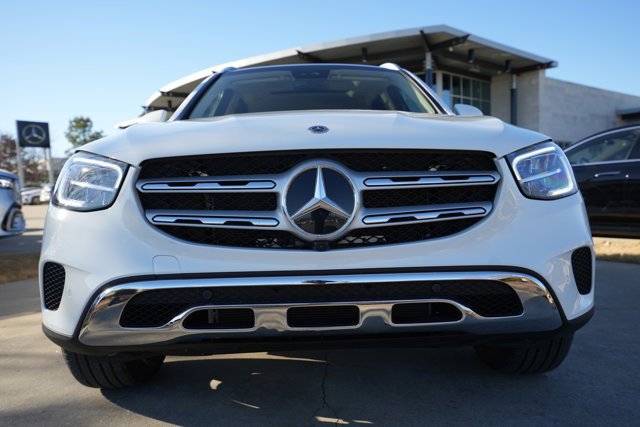 Used 2022 Mercedes-Benz GLC 300 4MATIC w/ Multimedia Package Lite image 11
