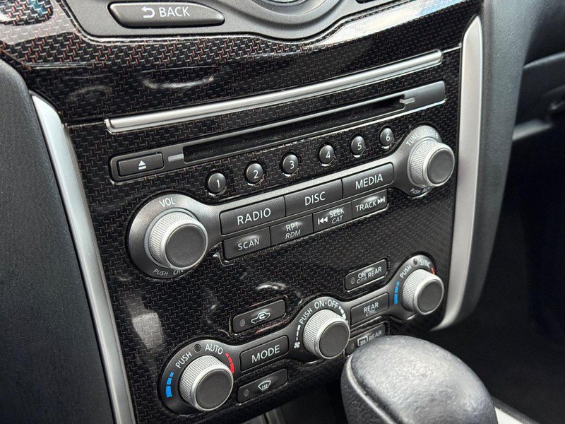 Used 2019 Nissan Pathfinder SL AWD/4WD image 29