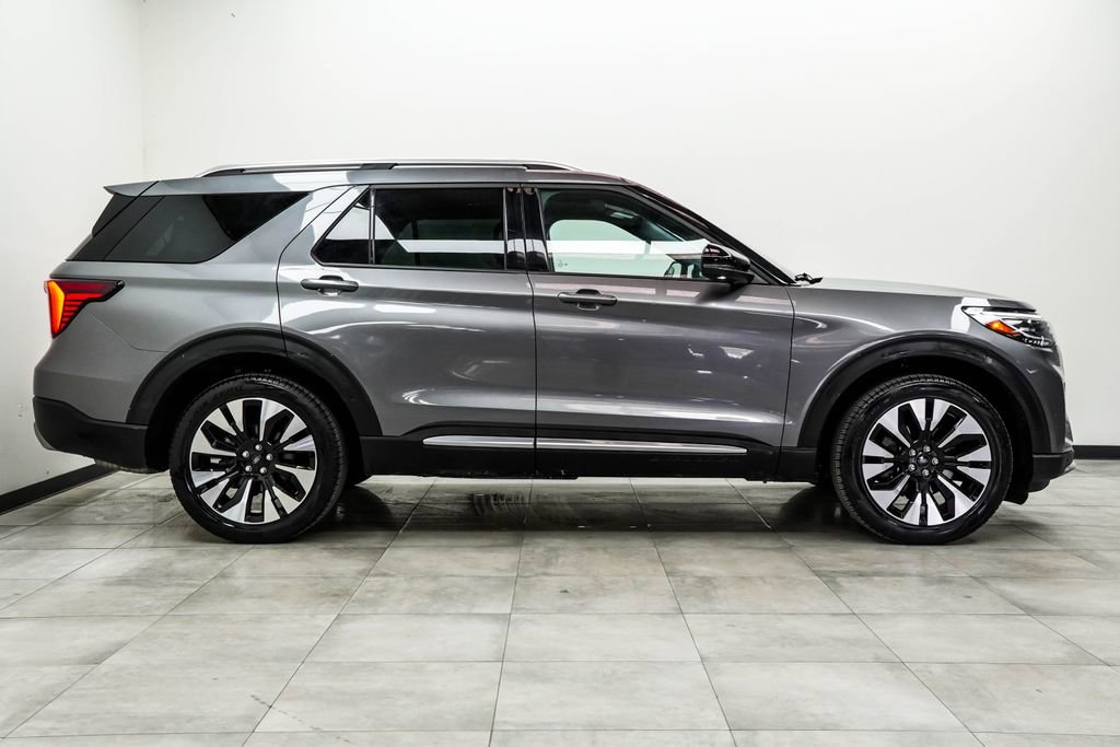 Used 2025 Ford Explorer Platinum w/ LUX Leather Package AWD/4WD image 10