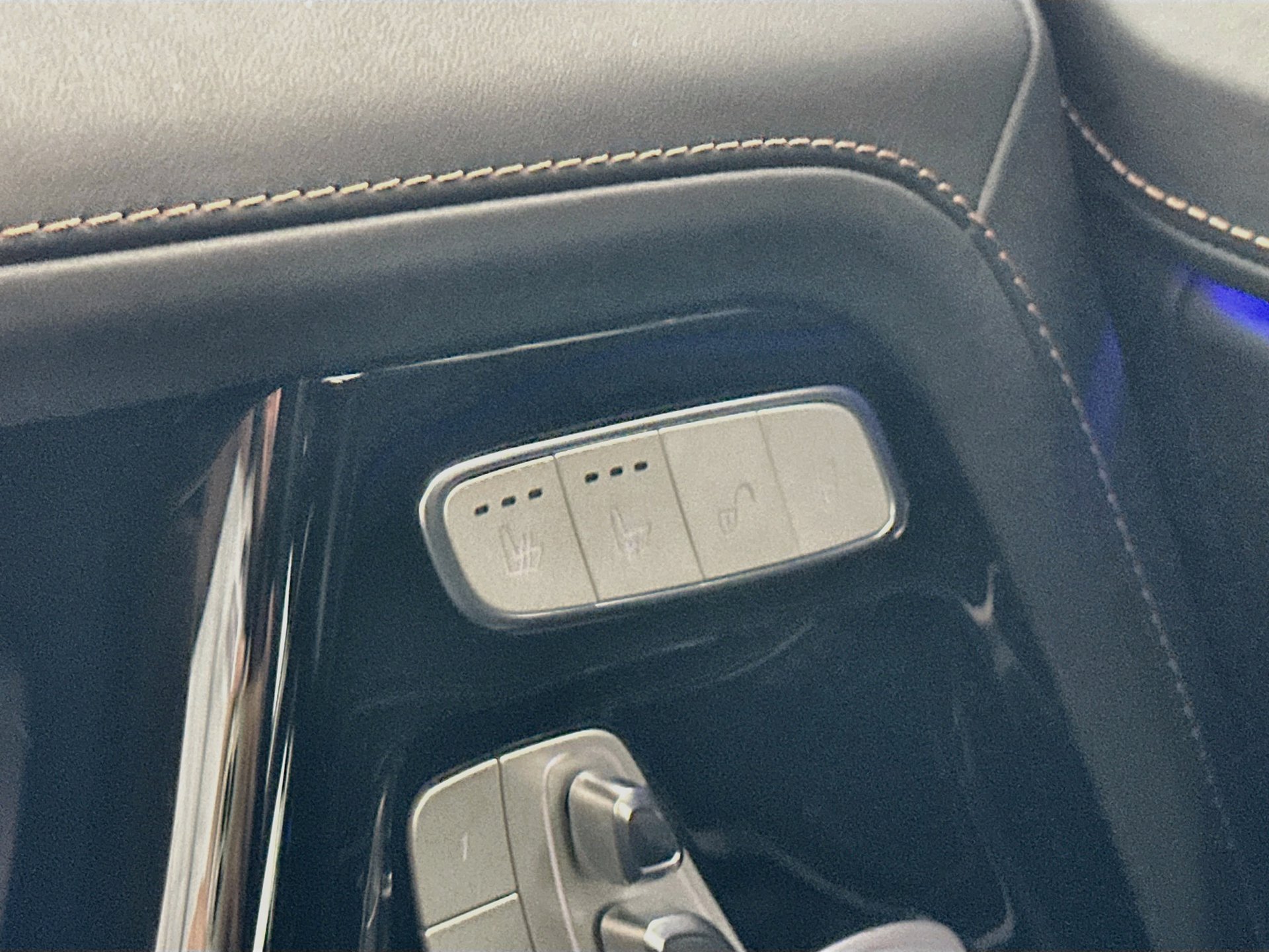 Certified 2025 Mercedes-Benz G 63 AMG 4MATIC image 22