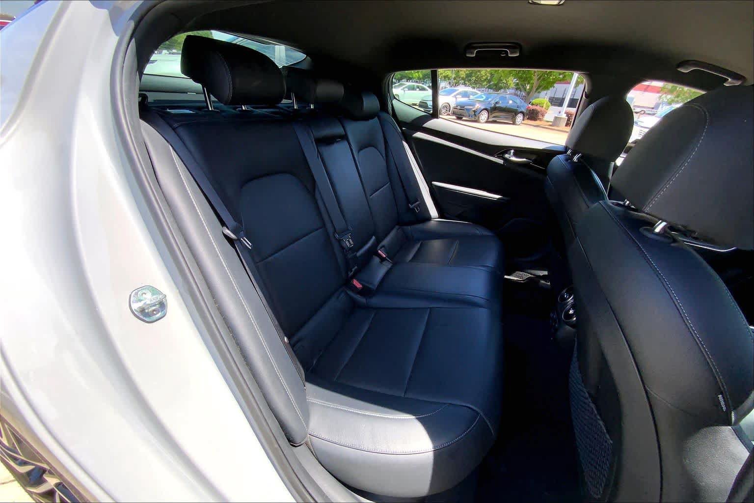 Used 2022 Kia Stinger GT-Line RWD image 19