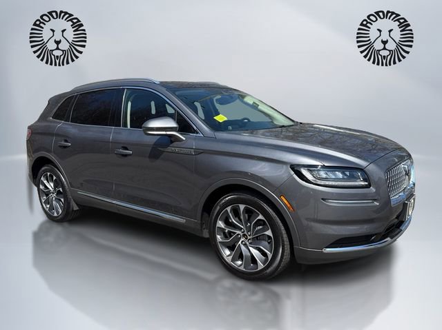 Used 2022 Lincoln Nautilus Reserve w/ Luxury Package AWD/4WD image 3