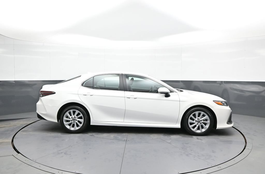 Certified 2023 Toyota Camry LE image 5