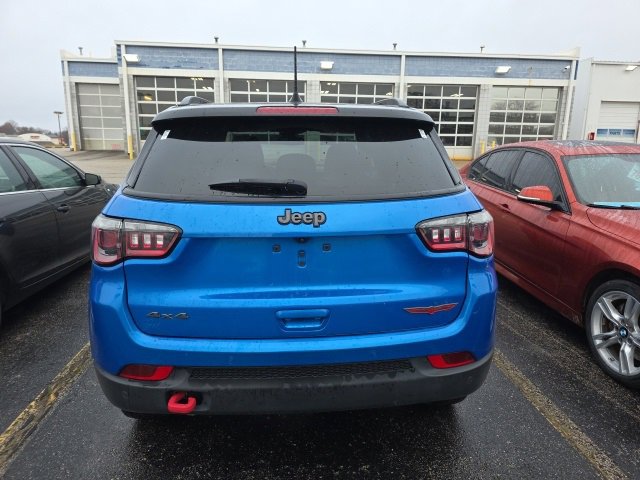 Used 2023 Jeep Compass Trailhawk w/ Trailhawk Convenience Group image 3