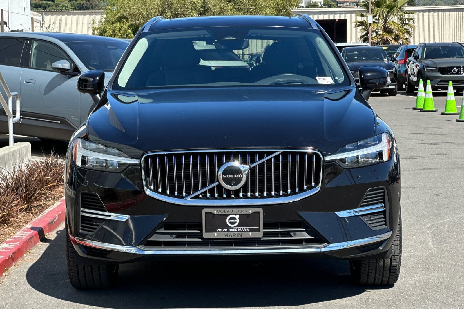 Certified 2023 Volvo XC60 T8 Ultimate AWD/4WD image 11
