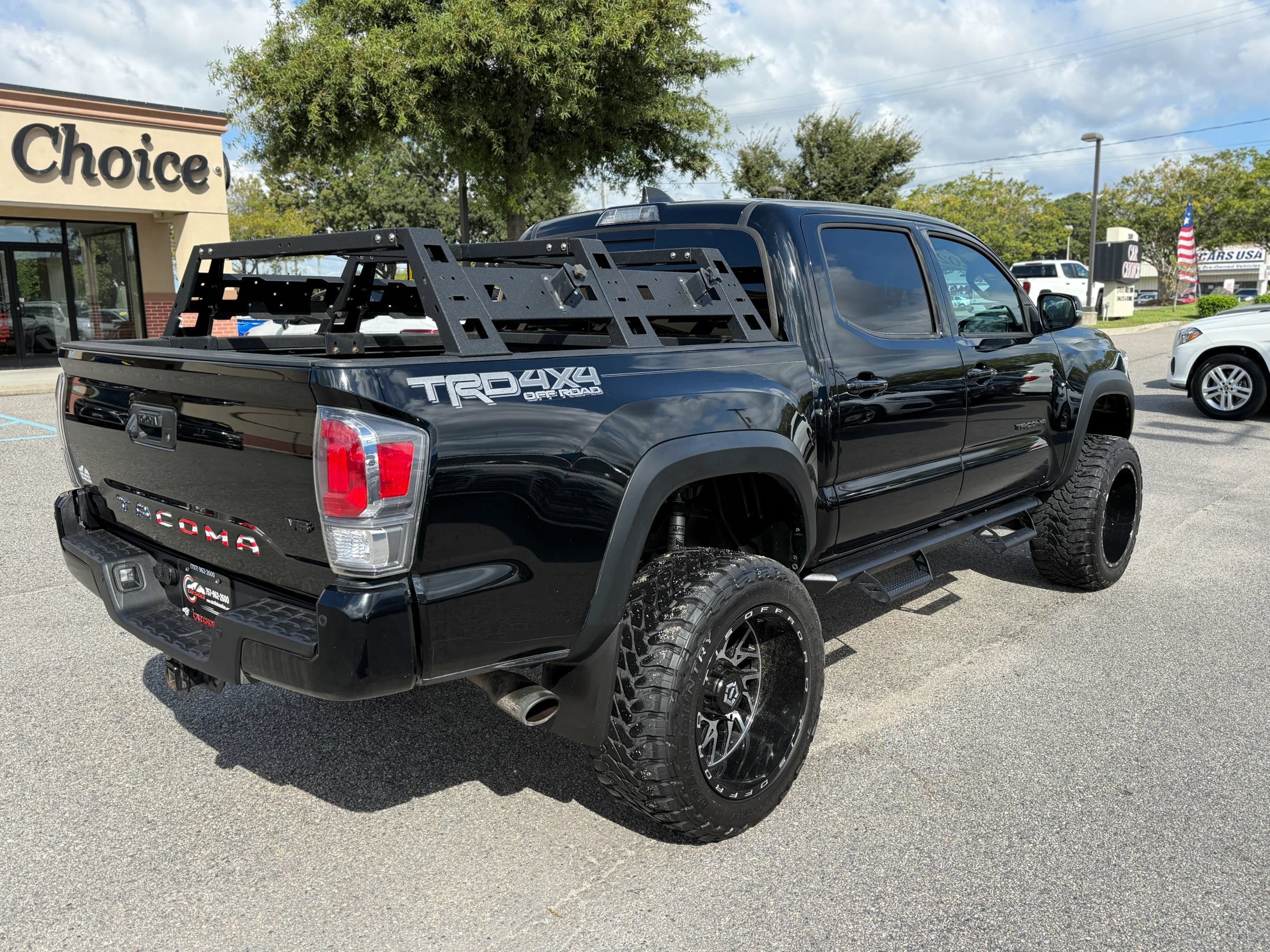 Used 2020 Toyota Tacoma TRD Off-Road w/ Technology Package AWD/4WD image 7