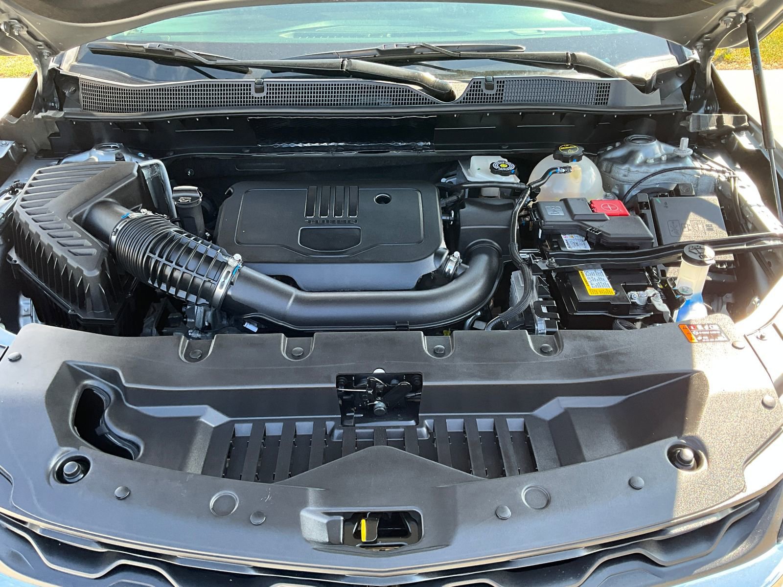 Used 2025 Chevrolet Blazer LT image 9