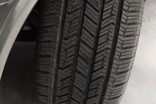 Used 2012 Buick Enclave Premium image 21