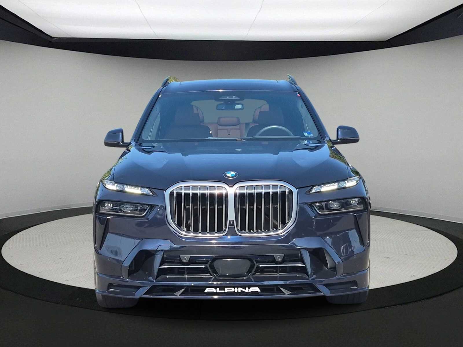 Used 2024 BMW ALPINA XB7 AWD/4WD image 3