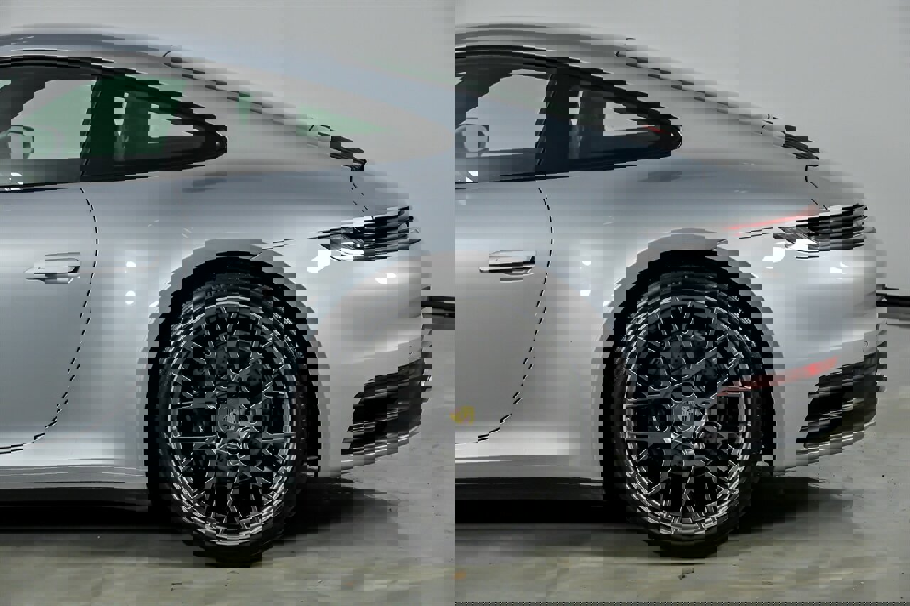 Used 2021 Porsche 911 Carrera image 9