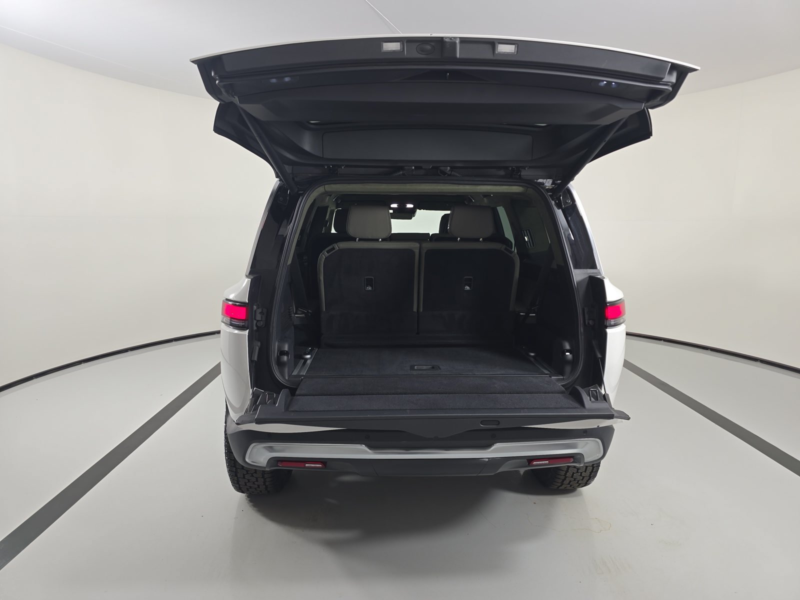 Used 2022 Rivian R1S Launch Edition Quad AWD/4WD image 15