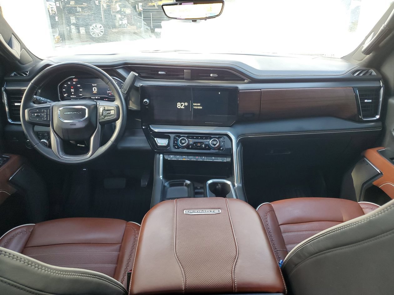 Used 2025 GMC Sierra 3500 Denali Ultimate AWD/4WD image 12