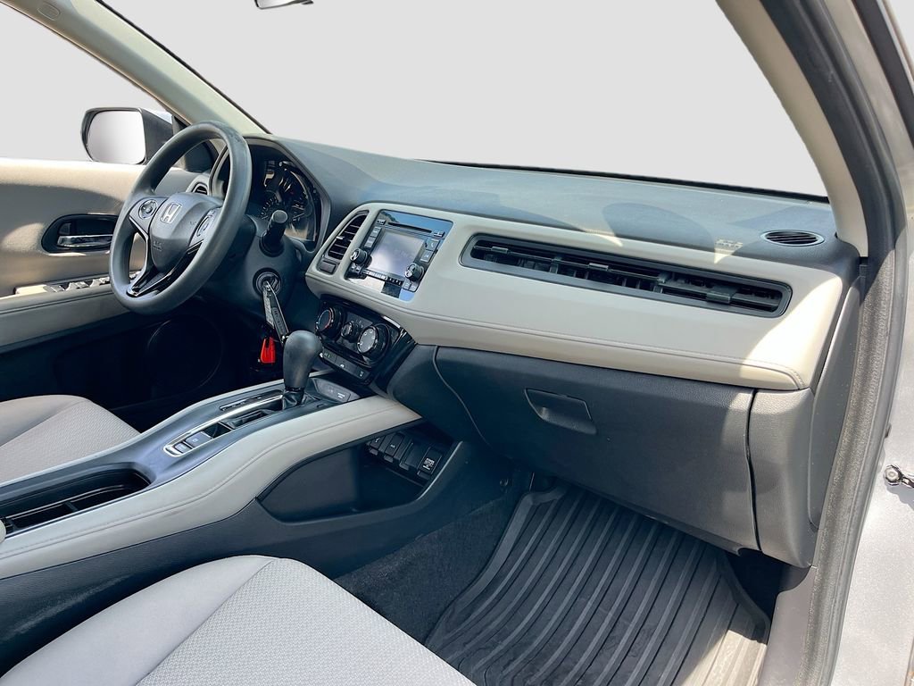 Used 2017 Honda HR-V LX image 26