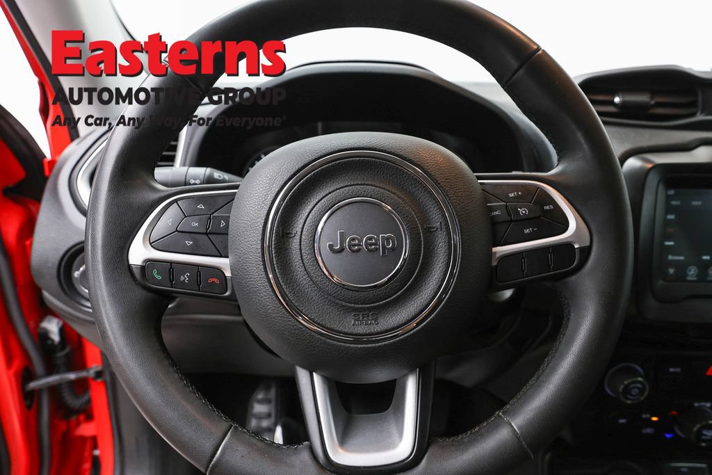 Used 2021 Jeep Renegade Latitude AWD/4WD image 10