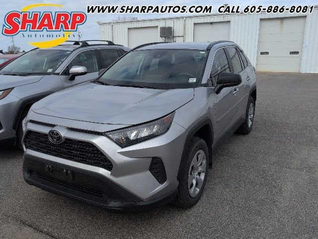 Used 2021 Toyota RAV4 LE AWD/4WD image 1