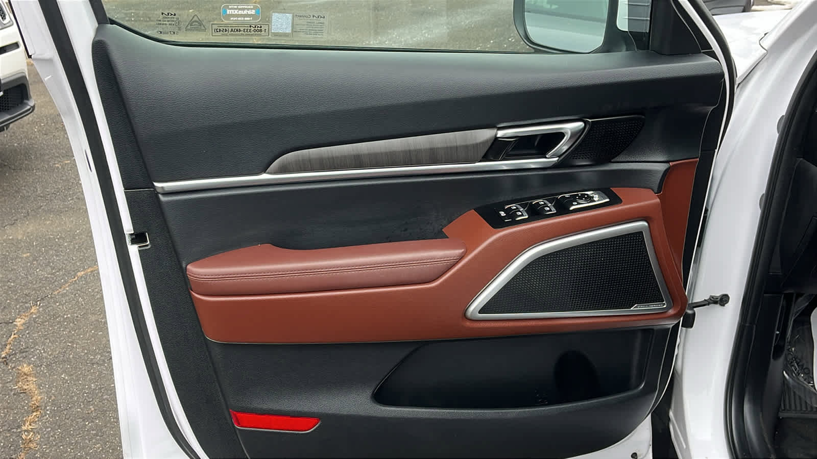 Used 2023 Kia Telluride EX image 10