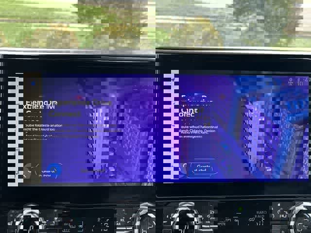 Used 2023 Toyota Highlander XLE image 13