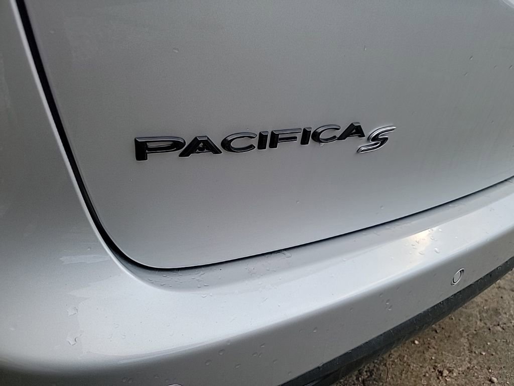 New 2026 Chrysler Pacifica Select image 20
