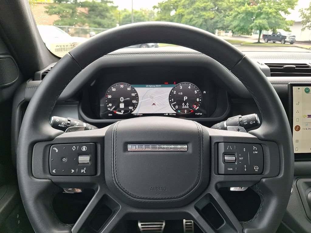 Used 2025 Land Rover Defender 130 V8 AWD/4WD image 19