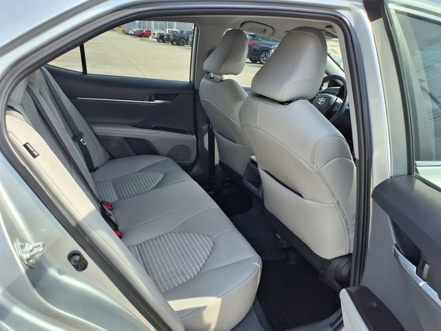 Used 2022 Toyota Camry SE w/ Convenience Package image 19