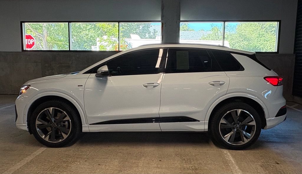 Used 2023 Audi Q4 e-tron Prestige AWD/4WD image 2