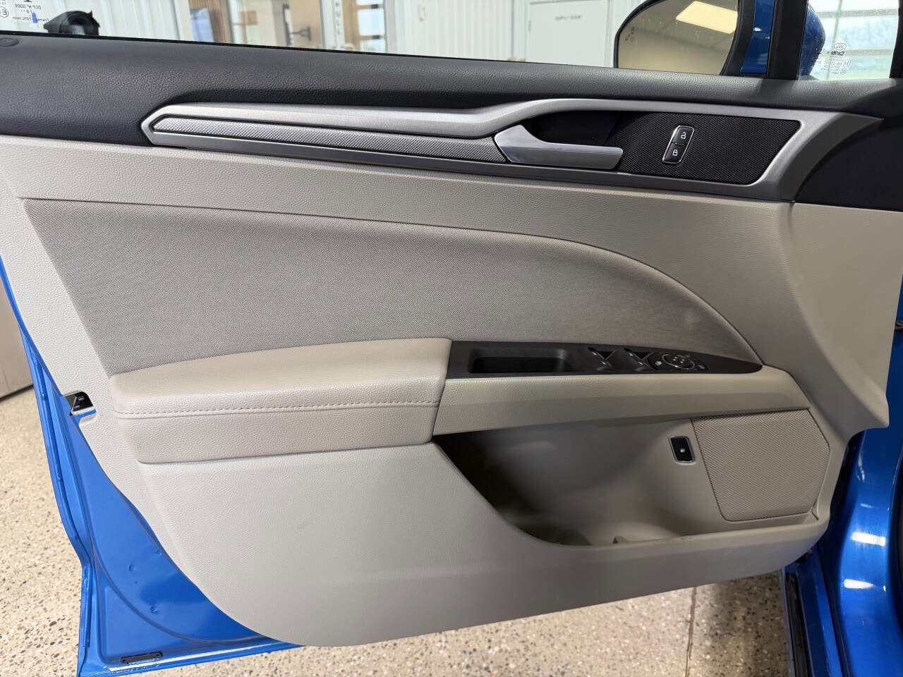 Used 2019 Ford Fusion SE image 23