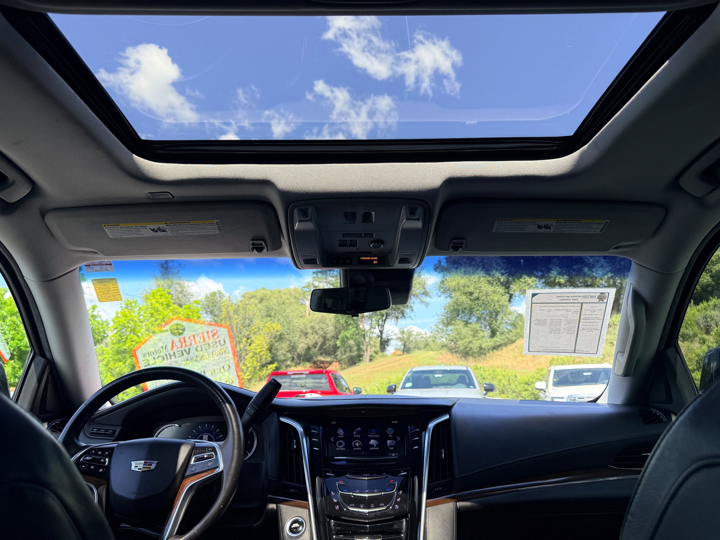 Used 2019 Cadillac Escalade Luxury AWD/4WD image 21