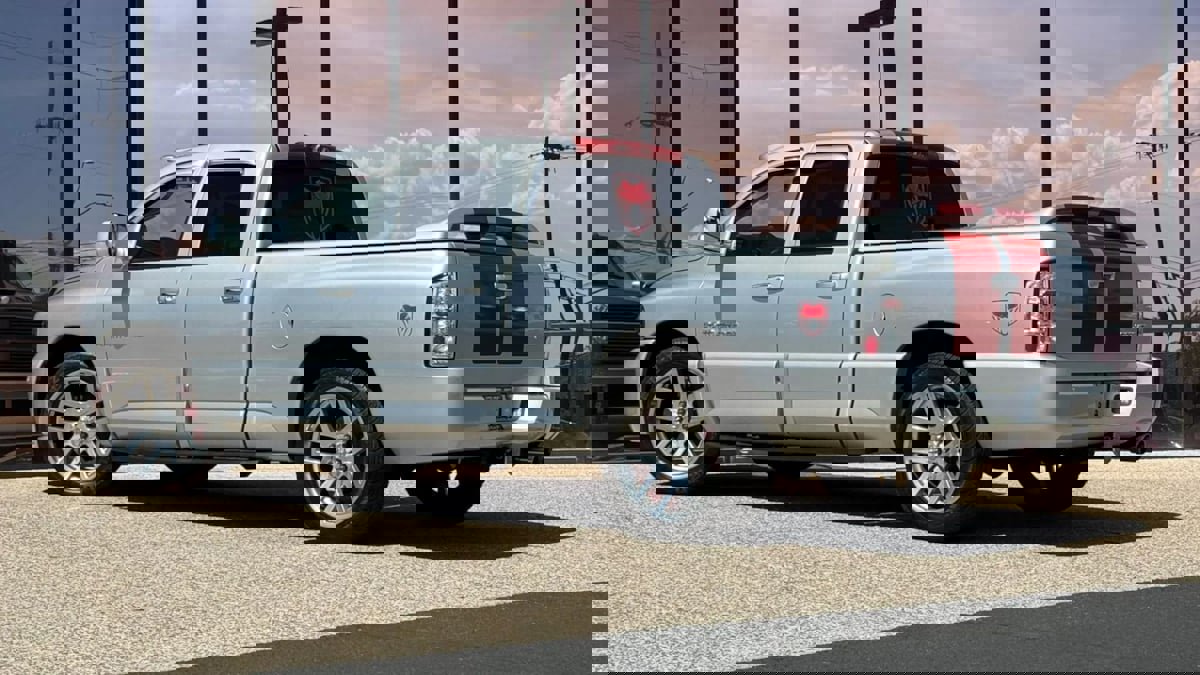 Used 2005 Dodge Ram 1500 Truck 2WD Quad Cab image 8