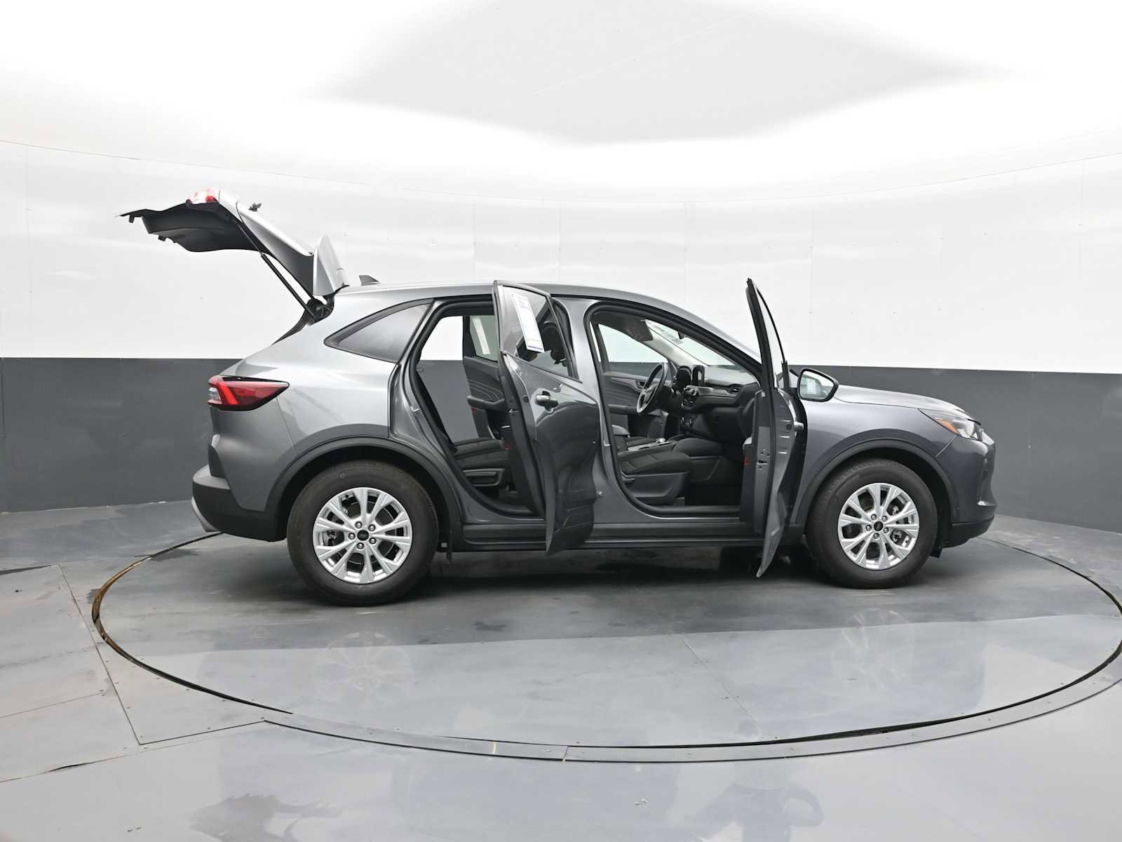 Used 2025 Ford Escape Active image 39