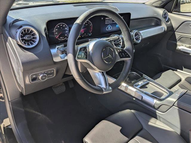 Used 2025 Mercedes-Benz GLB 250 image 10