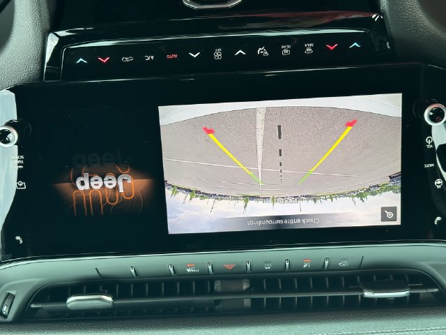 New 2027 Jeep Grand Cherokee Altitude AWD/4WD image 27